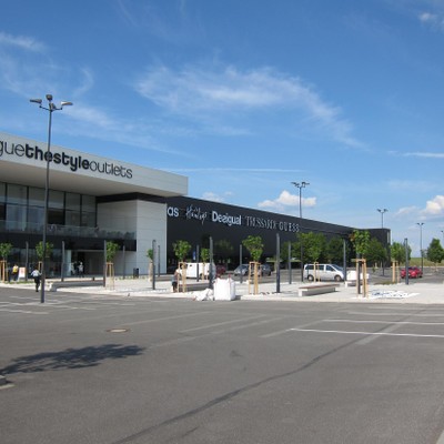 Премиум аутлет Prague Airport